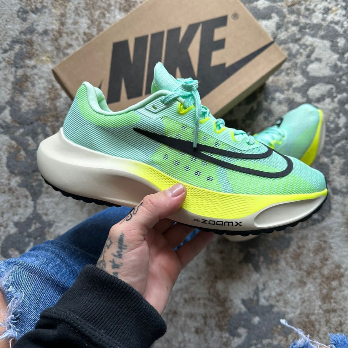 Nike verde hotsell