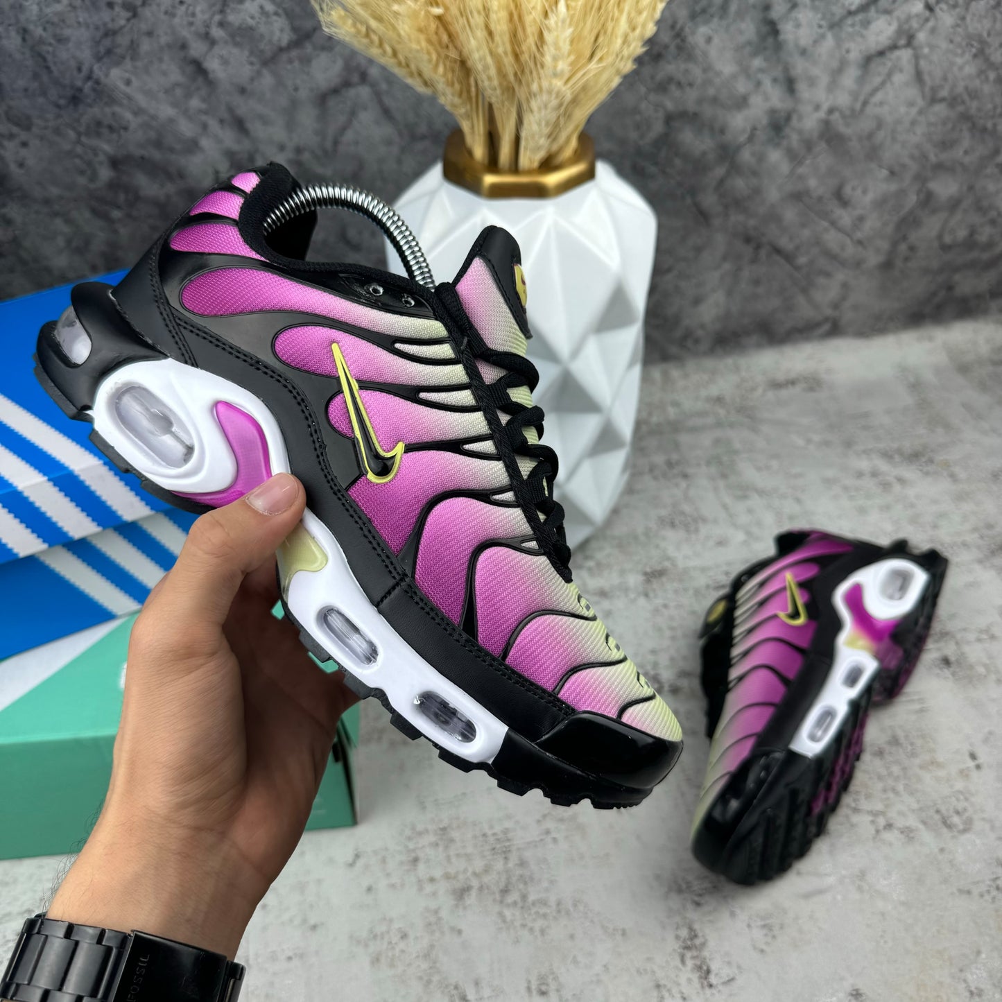 NIKE TN MORADO