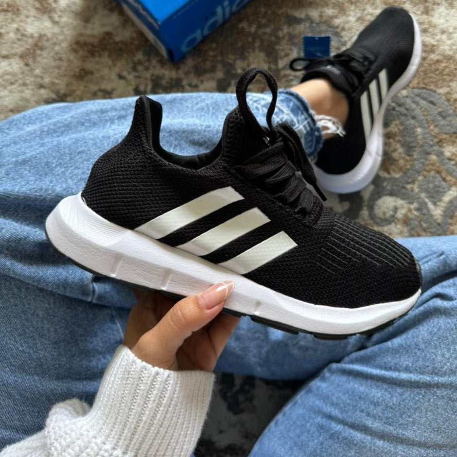 Adidas Swift Blanco Negro