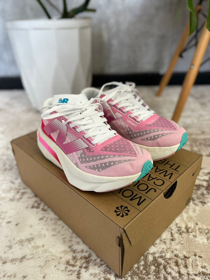 NEW BALANCE FUELCELL ROSA