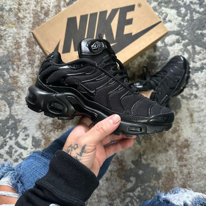 NIKE TN NEGRO