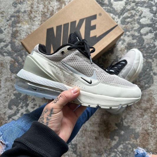 Nike Tempo Gris Camara