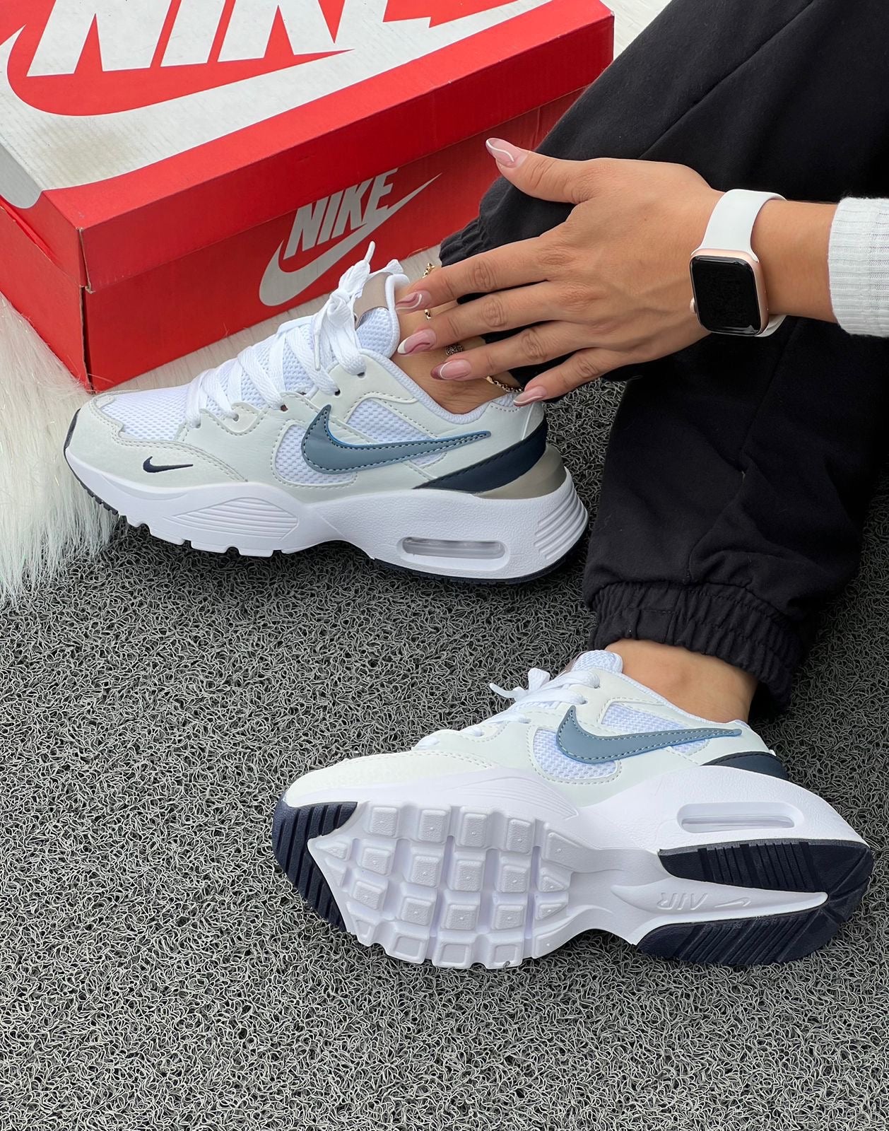 NIKE MARATHON  BLANCO AZUL