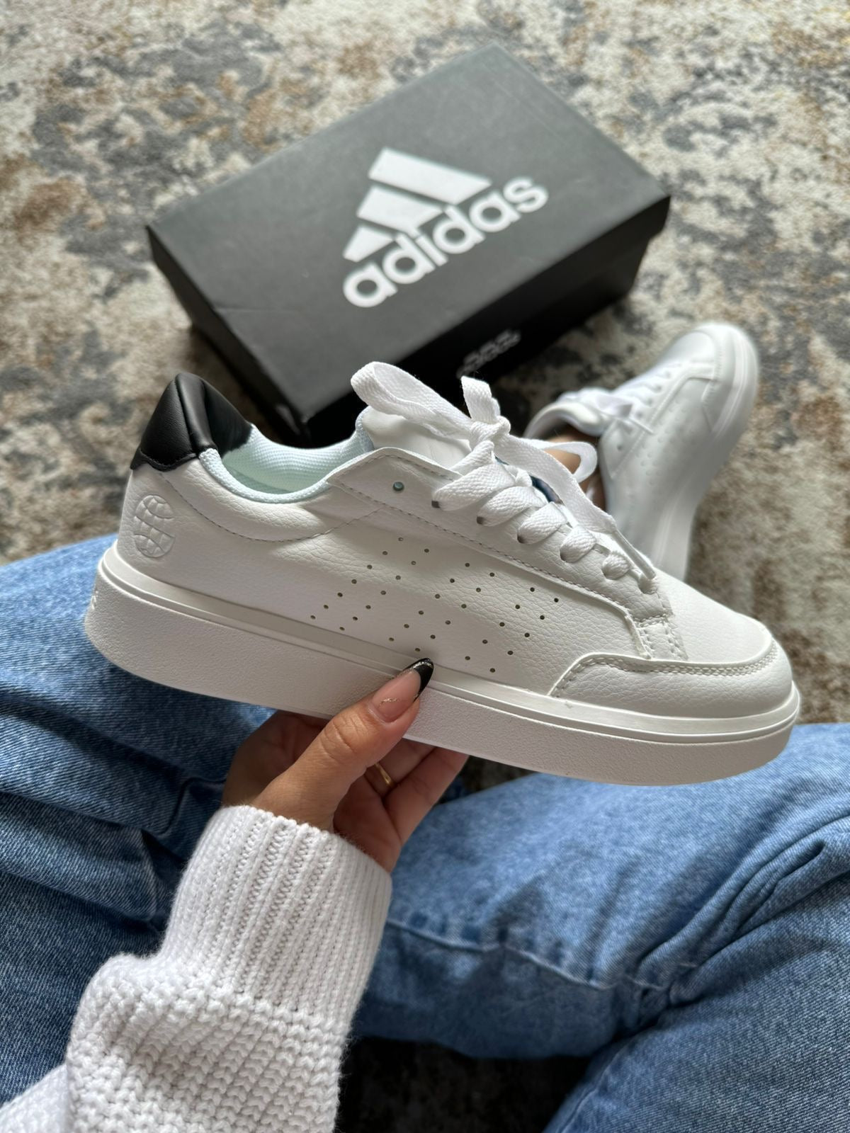 ADIDAS NOVA BLANCO NEGRO