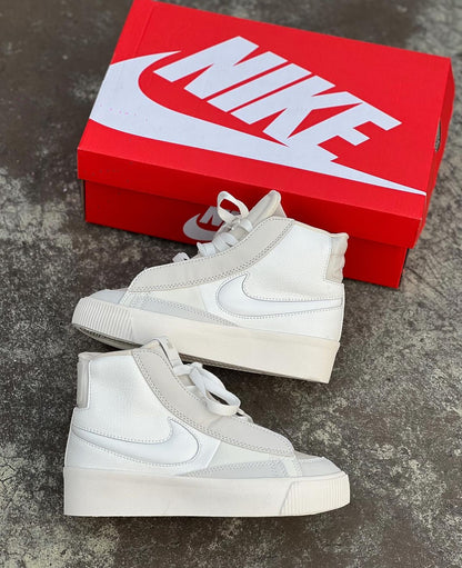 Nike Blazer Logo Blanco