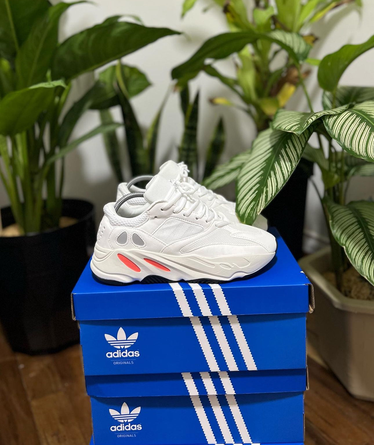 Adidas Yeezy  700 Blanco n