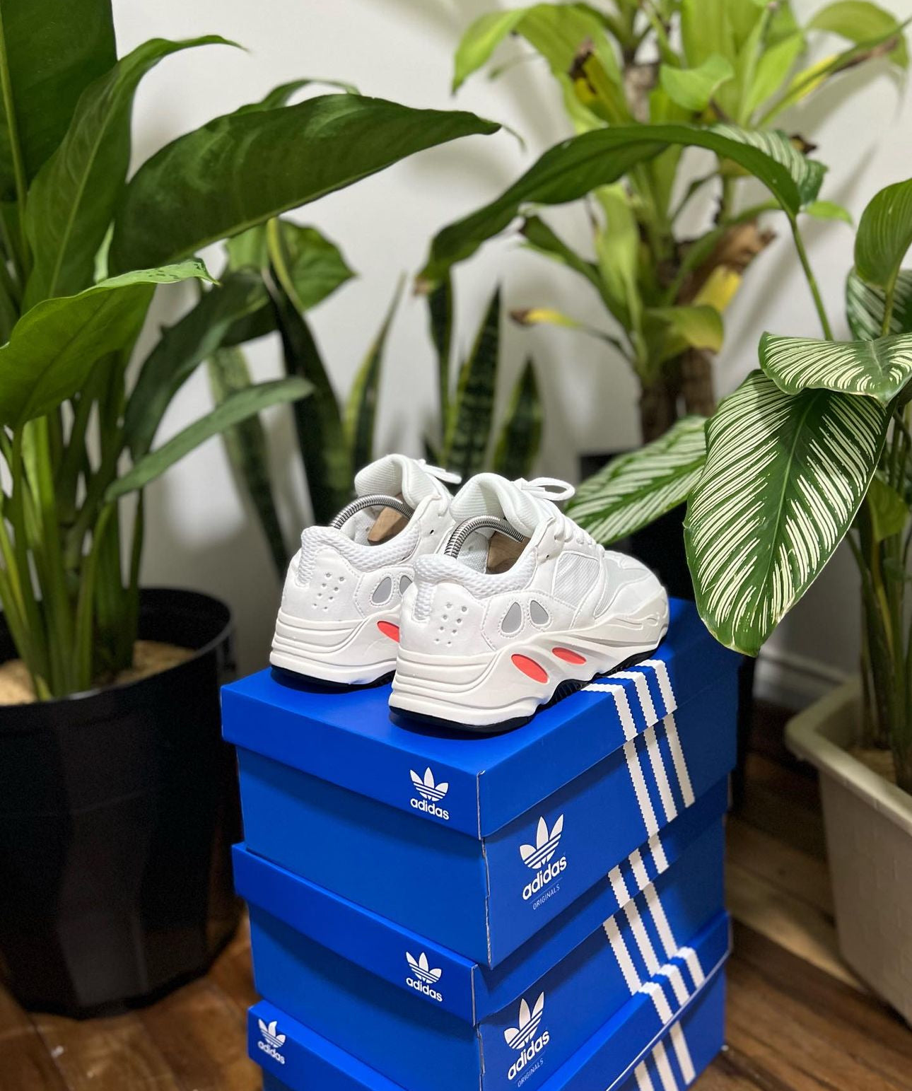 Adidas Yeezy  700 Blanco n