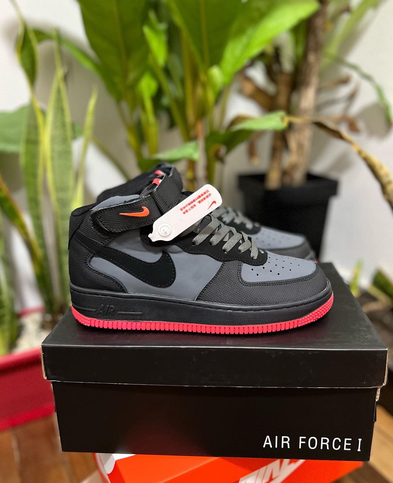 Air Force One F1 Bota Negro Rojo tennispremium