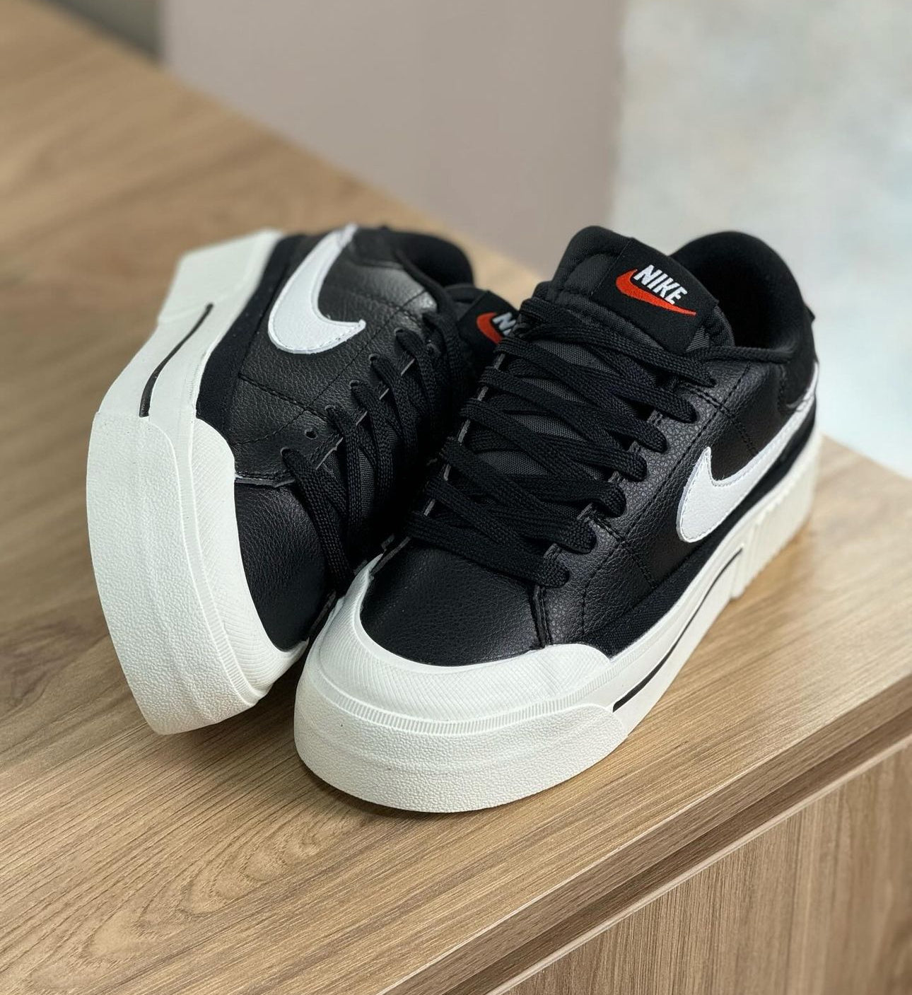 Nike Court Negro