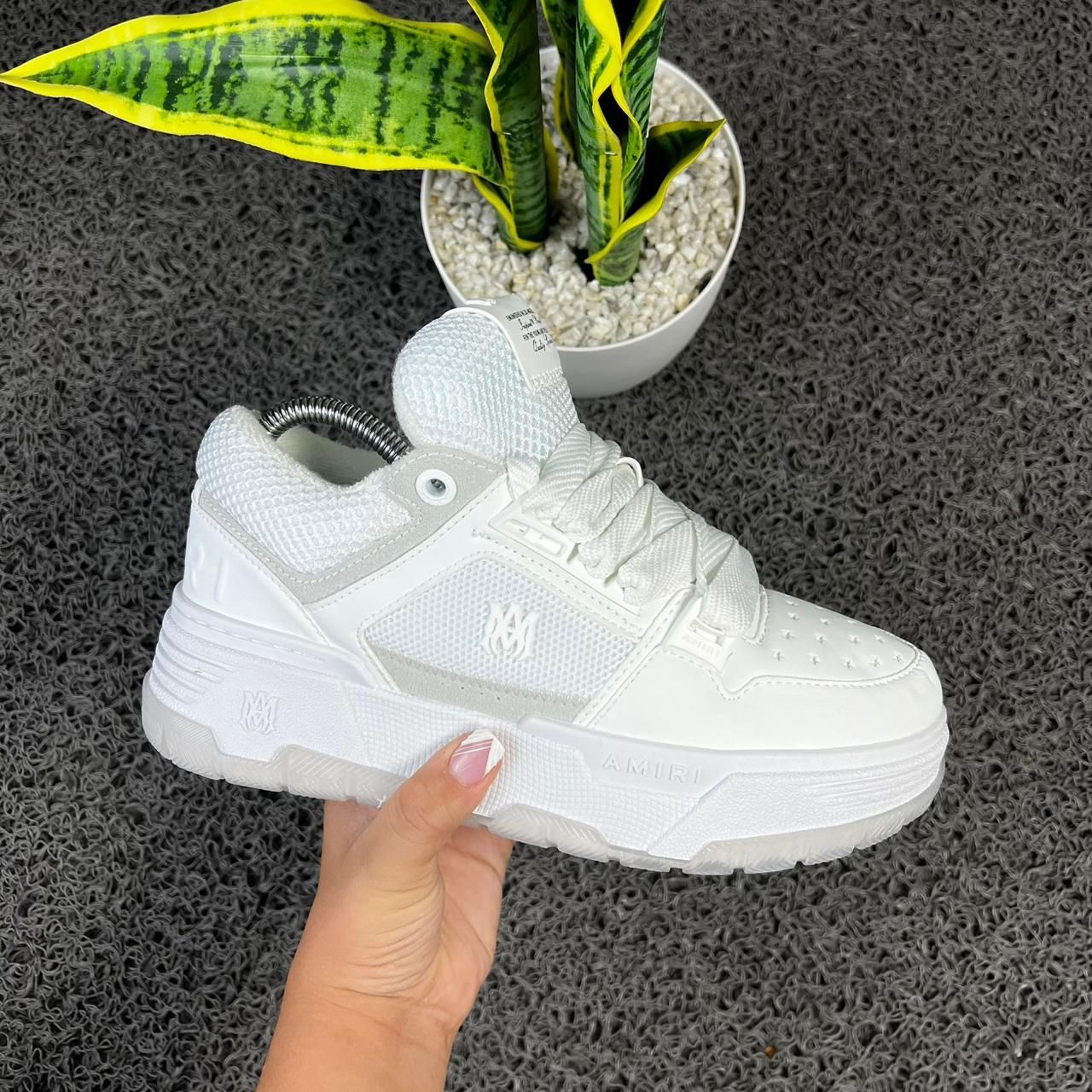 Tenis Amiri Blanco Gris